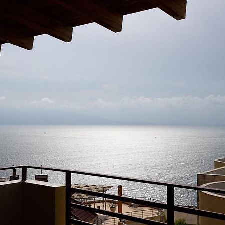 Apartamento Jon'S Penthouse Sarandë Exterior foto